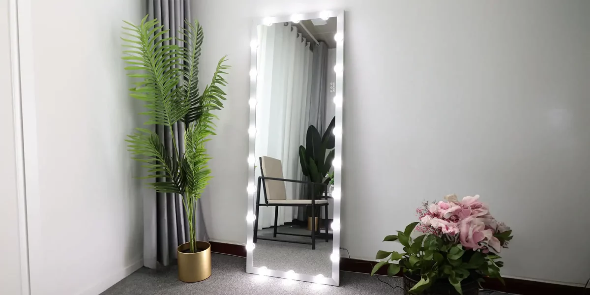 Hollywood Full Length Mirror with Lights with Tounch Control - Image 3